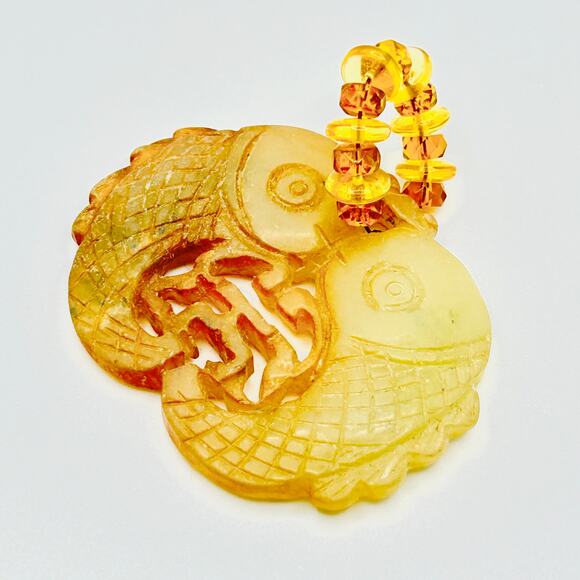 Vintage Handmade Chinese Yellow Jade Carved Double Fish Pendant - Picture 3 of 4